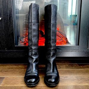 GUCCI leather boots, size 5.5 US, fits size 6 US as well. About 1.5 inch heels